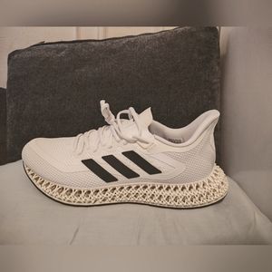 ADIDAS ULTRA4DFWD